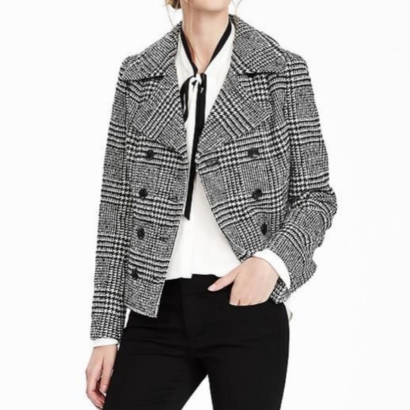 Banana Republic Jackets & Blazers - Banana Republic Plaid Short Double-breasted Coat,